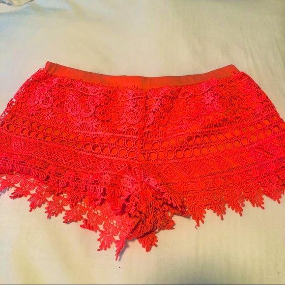 H & M Lacey Small Hot Neon Salmon Shorts Divided - Picture 1 of 9